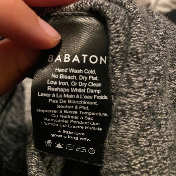 Aritzia - salt and pepper sweater - Picture 4 of 4